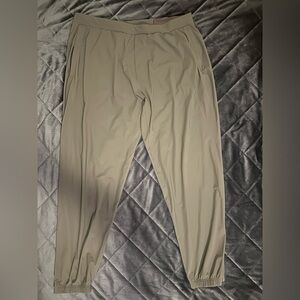 lululemon athletica Men's charcoal gray Jogger Pants